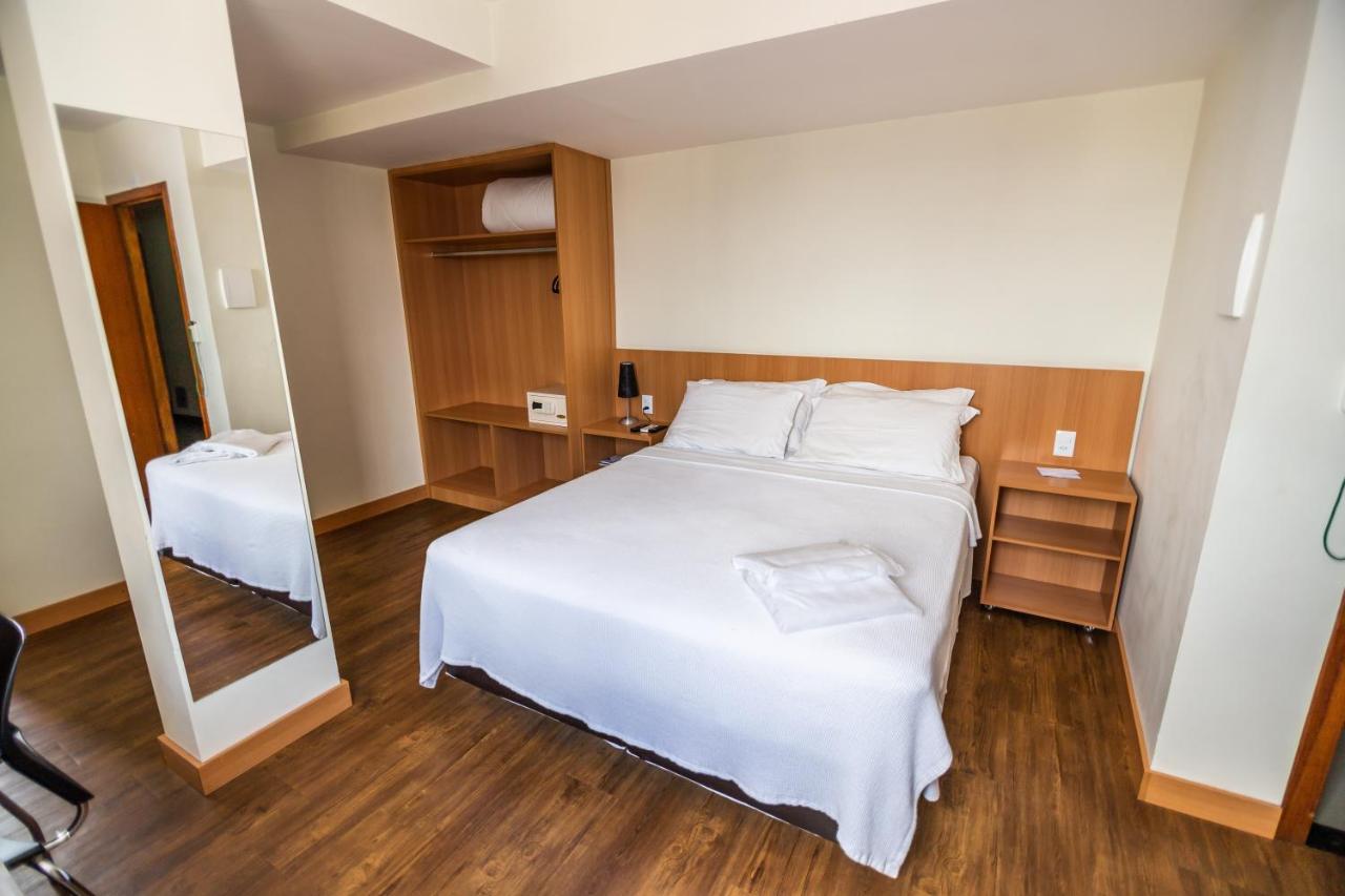 Vertentes Suites Hotel Консельейру-Лафаети Экстерьер фото